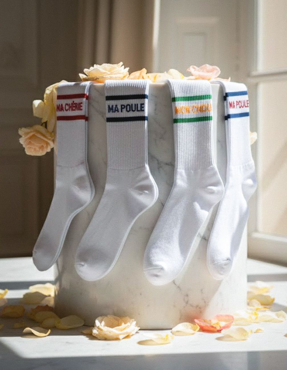 SOCKS DAMOUR • 4 PAIRS